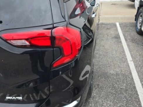 Used 2019 GMC Terrain Denali w/ Advanced Safety Package image 14