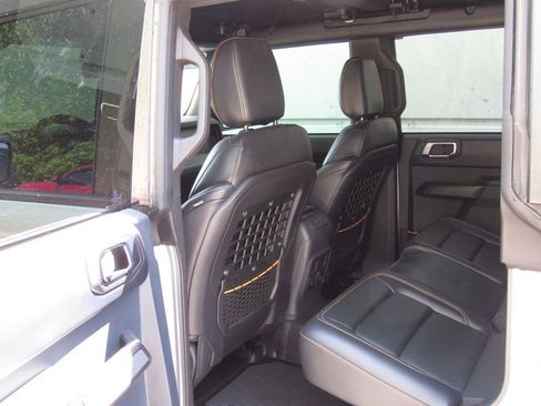 Used 2024 Ford Bronco Badlands AWD/4WD image 14