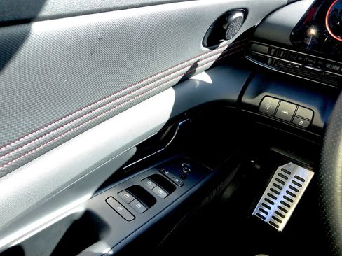 Used 2023 Hyundai Elantra N Line image 11