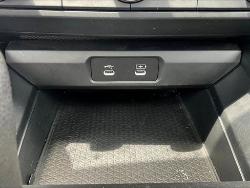 Used 2023 Honda Accord EX image 38