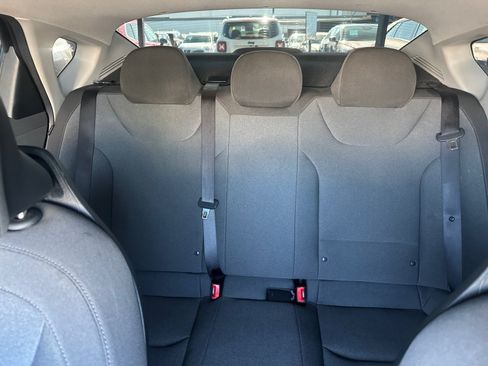 Used 2025 Kia K4 FWD image 24