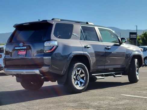 Used 2023 Toyota 4Runner TRD Off-Road Premium w/ Moonroof Package AWD/4WD image 29