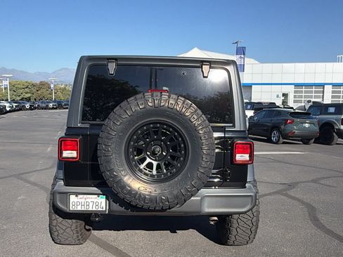 Used 2019 Jeep Wrangler Unlimited Sport S AWD/4WD image 6