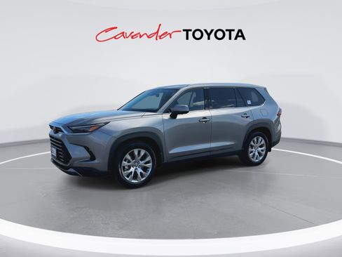 Certified 2026 Toyota Grand Highlander Limited image 4