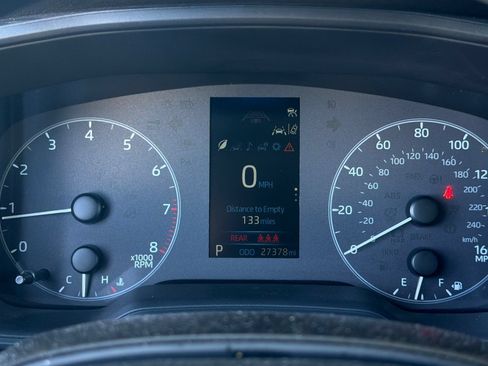 Used 2025 Toyota Corolla LE FWD image 24