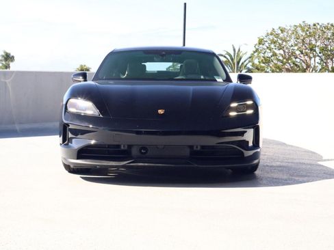 New 2026 Porsche Taycan image 6