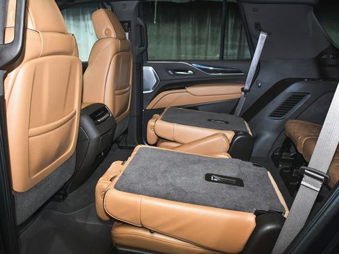 Used 2021 Cadillac Escalade Premium Luxury w/ Driver Assist Tech Package AWD/4WD image 53