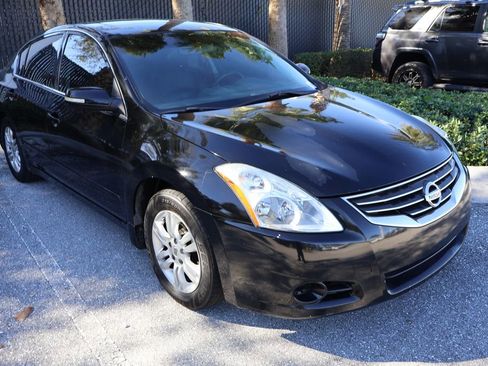 Used 2012 Nissan Altima 2.5 SL w/ 2.5SL Pkg image 6