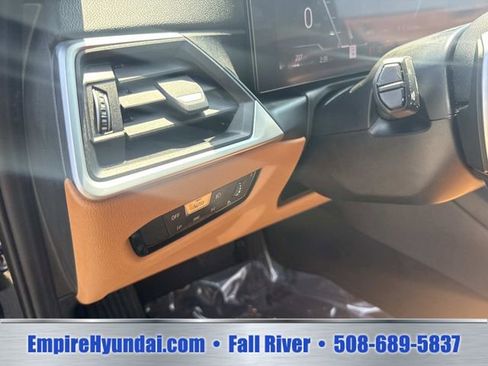 Used 2023 BMW 330i xDrive Sedan w/ Driving Assistance Package AWD/4WD image 21