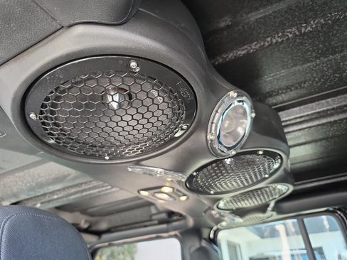 Used 2022 Jeep Gladiator Sport AWD/4WD image 22