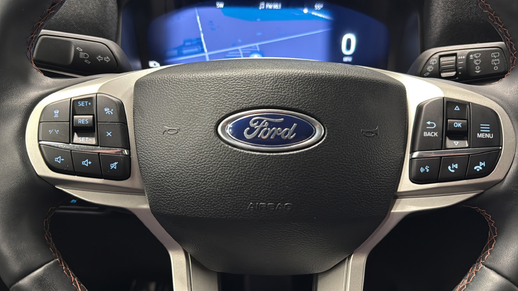 Used 2026 Ford Explorer Active w/ Active Comfort Package AWD/4WD image 16