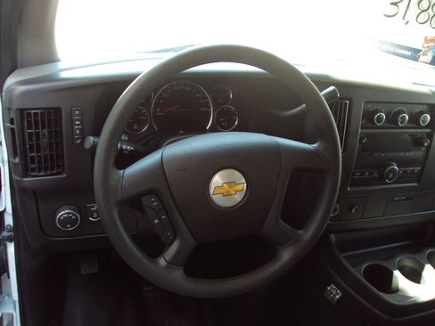 Used 2014 Chevrolet Express 1500 LS image 17