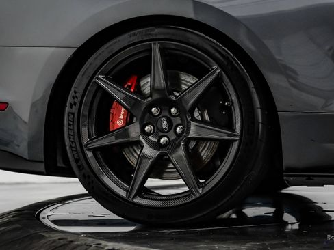 Used 2021 Ford Mustang Shelby GT500 w/ Carbon Fiber Track Pack RWD image 99