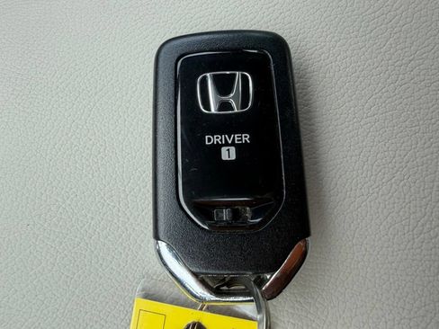 Used 2018 Honda Accord Touring image 31