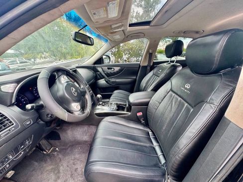 Used 2012 INFINITI FX35 2WD w/ Premium Pkg image 11