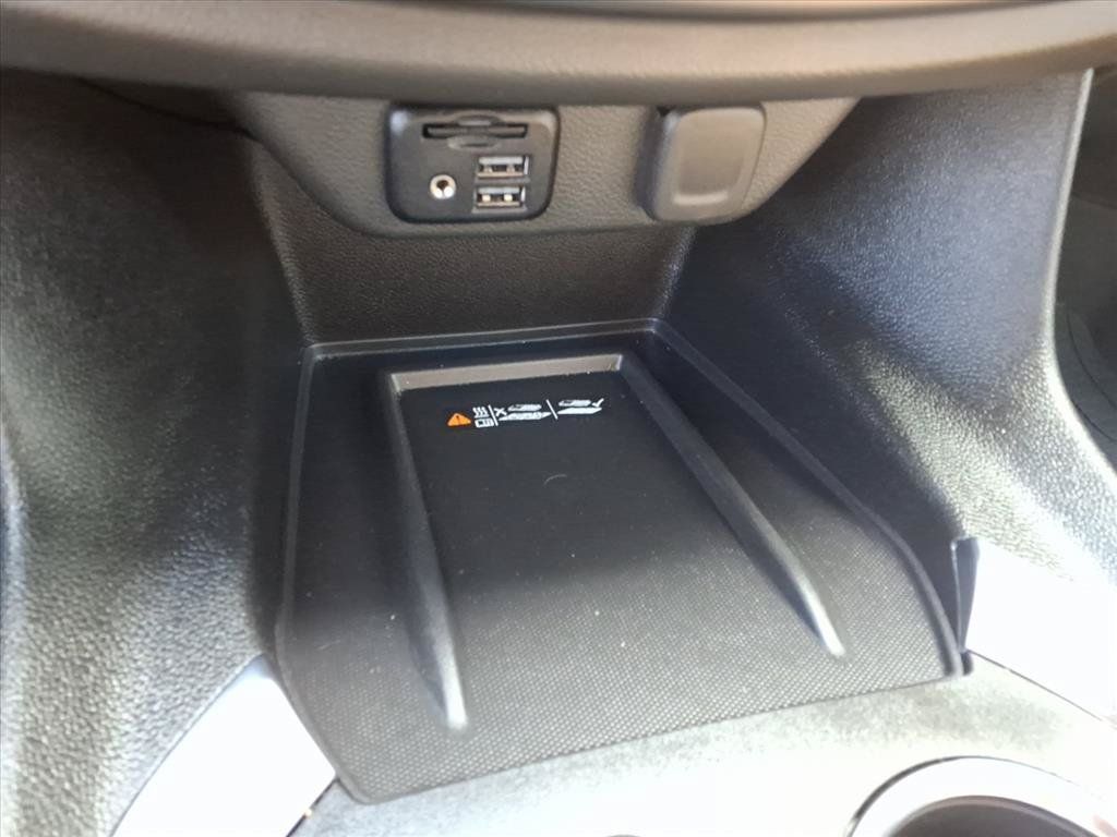 Used 2023 Chevrolet Traverse Premier FWD image 12