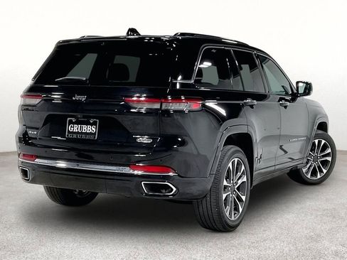 Used 2022 Jeep Grand Cherokee Overland w/ Adv Protech Group III AWD/4WD image 2