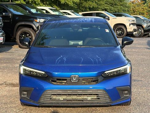 Used 2022 Honda Civic Sport image 2