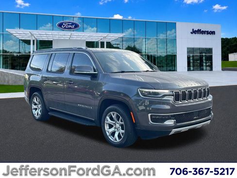 Used 2022 Jeep Wagoneer Series II RWD image 1