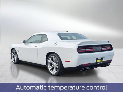 Used 2021 Dodge Challenger R/T RWD image 4