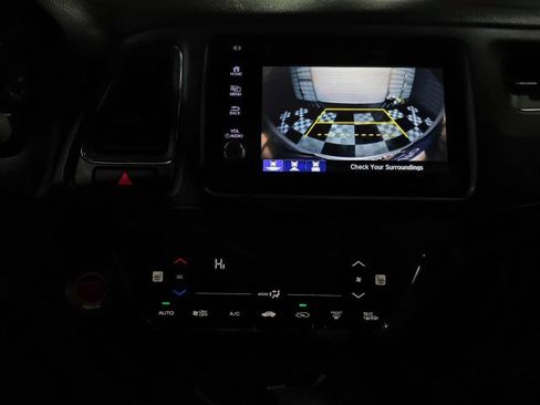 Used 2019 Honda HR-V Touring image 28