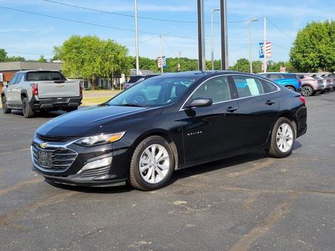 Used 2025 Chevrolet Malibu LT FWD image 4