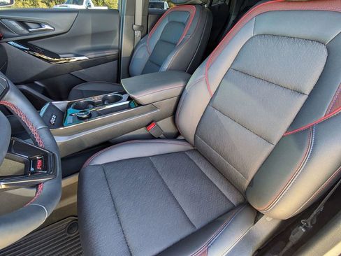 Used 2026 Chevrolet Equinox RS w/ Safety and Technology Package image 14