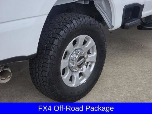 Used 2025 Ford F250 XLT w/ FX4 Off-Road Package AWD/4WD image 14