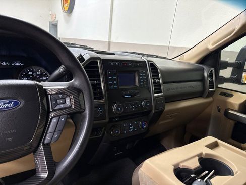 Used 2017 Ford F350 XLT w/ XLT Value Package image 18