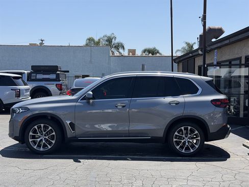 Used 2024 BMW X5 sDrive40i w/ Parking Assistance Package RWD image 4