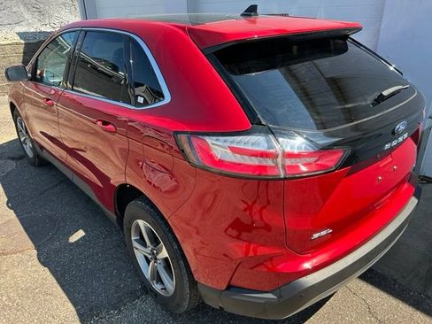 Used 2024 Ford Edge SEL w/ Convenience Package AWD/4WD image 4