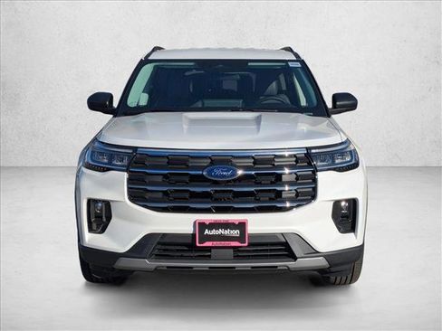 New 2026 Ford Explorer Active w/ Active Comfort Package image 6