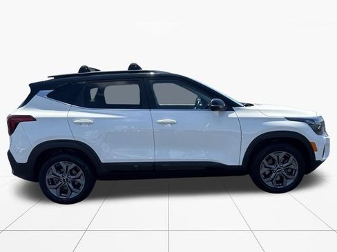 Used 2024 Kia Seltos S AWD/4WD image 7