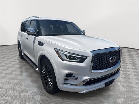 Used 2023 INFINITI QX80 Sensory w/ Cargo Package AWD/4WD image 4