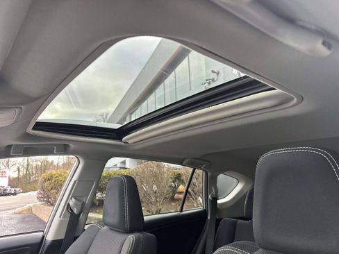 Used 2016 Toyota RAV4 XLE image 20