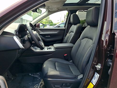Used 2024 MAZDA CX-90 Plug-In Hybrid w/ Premium Pkg AWD/4WD image 16