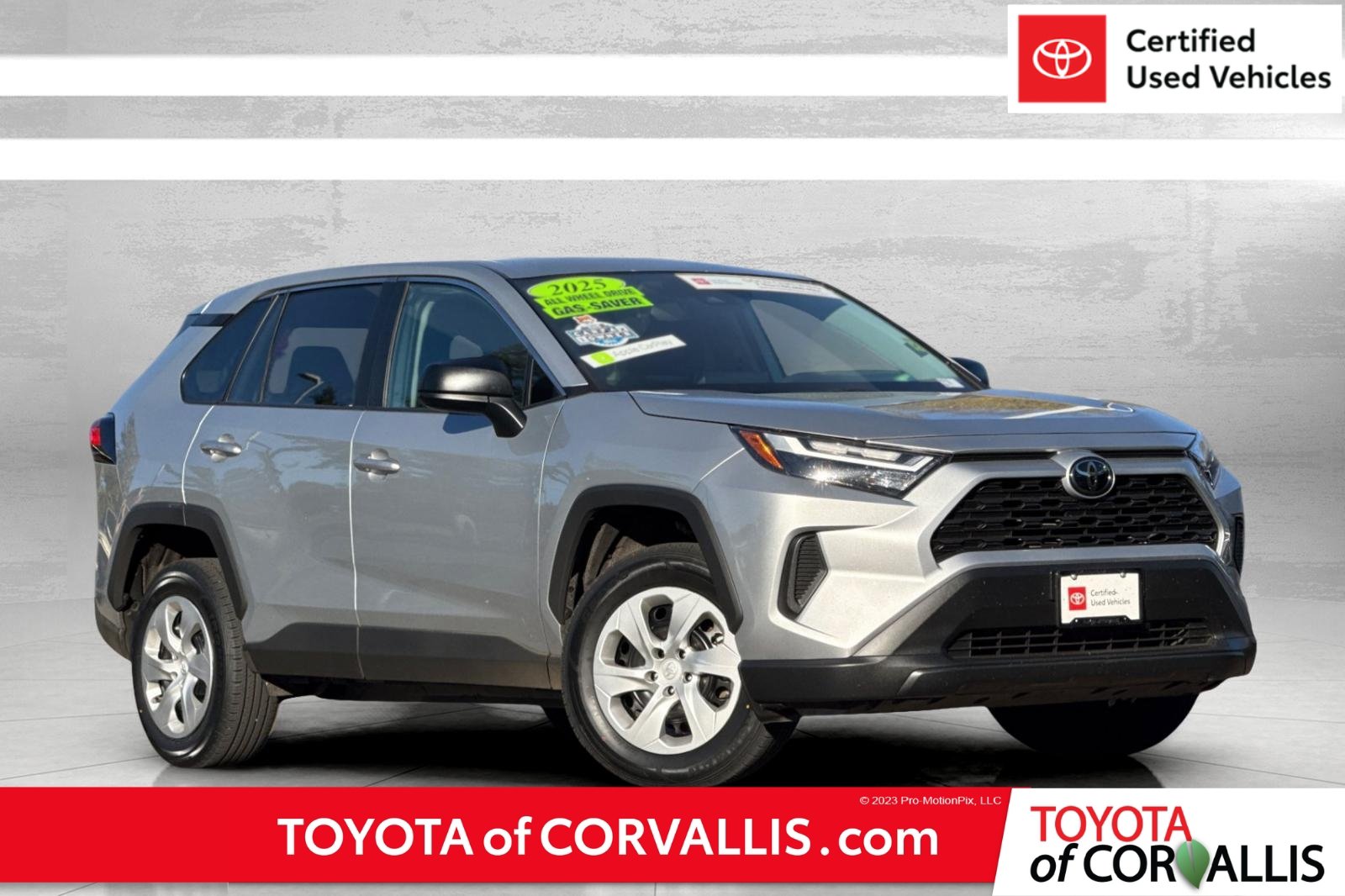 Certified 2025 Toyota RAV4 LE AWD/4WD image 1
