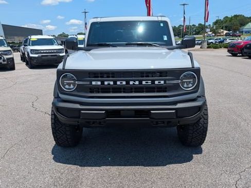 New 2026 Ford Bronco 2-Door AWD/4WD image 2