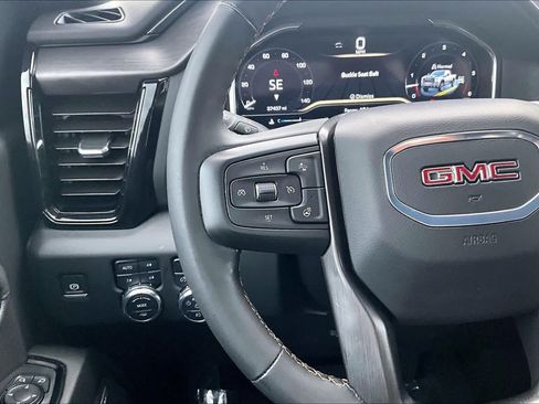 Used 2024 GMC Sierra 2500 AT4 w/ AT4 Premium Plus Package AWD/4WD image 21