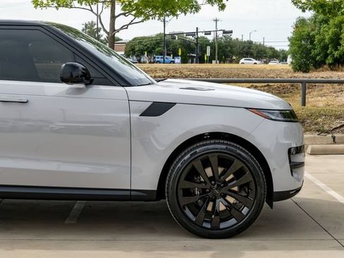 New 2026 Land Rover Range Rover Sport SE AWD/4WD image 9