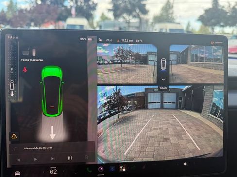 Used 2026 Tesla Model Y AWD image 16