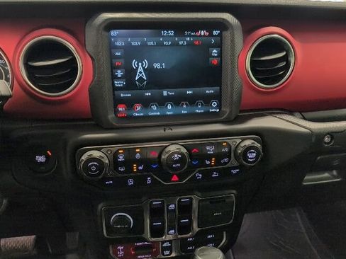 Used 2020 Jeep Gladiator Rubicon AWD/4WD image 14