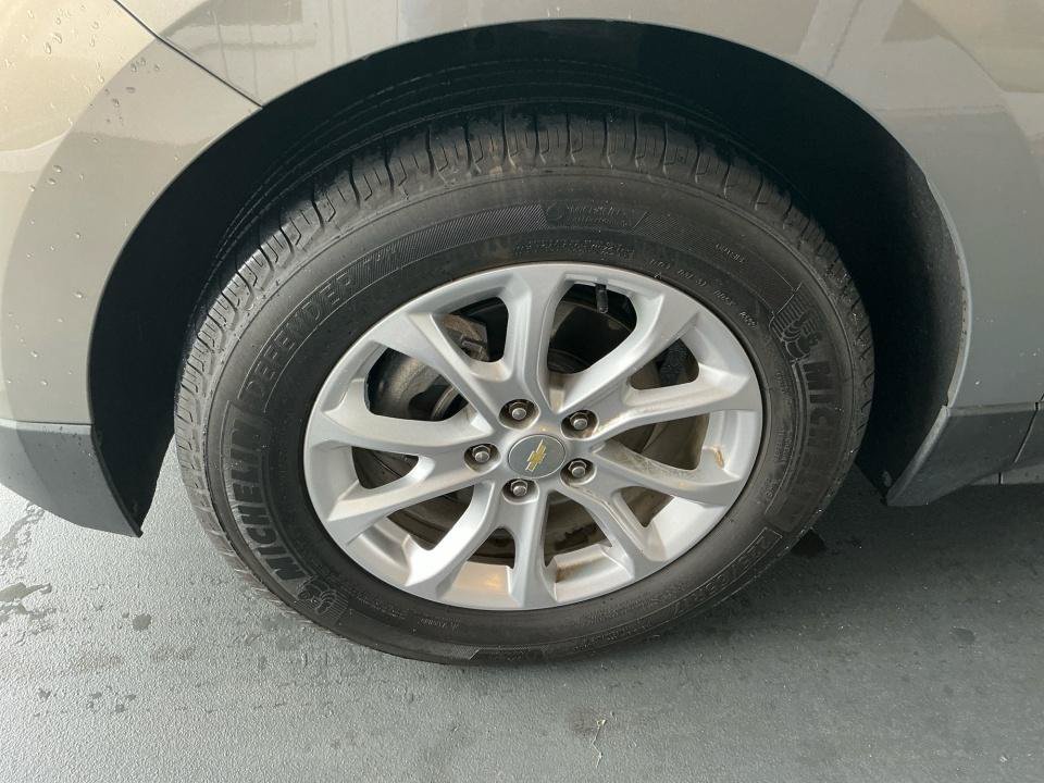Used 2018 Chevrolet Equinox LT FWD image 25