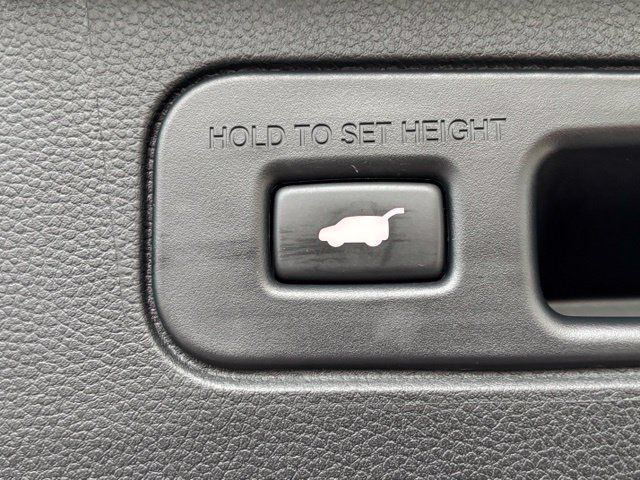 Used 2024 Honda Pilot TrailSport image 7
