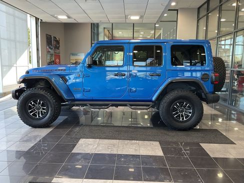Used 2024 Jeep Wrangler Unlimited Rubicon image 4