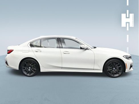 Used 2019 BMW 330i xDrive Sedan w/ Convenience Package AWD/4WD image 3