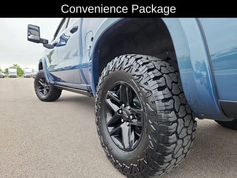 Used 2024 Chevrolet Silverado 1500 LT Trail Boss w/ LPO, Dark Essentials Package AWD/4WD image 19