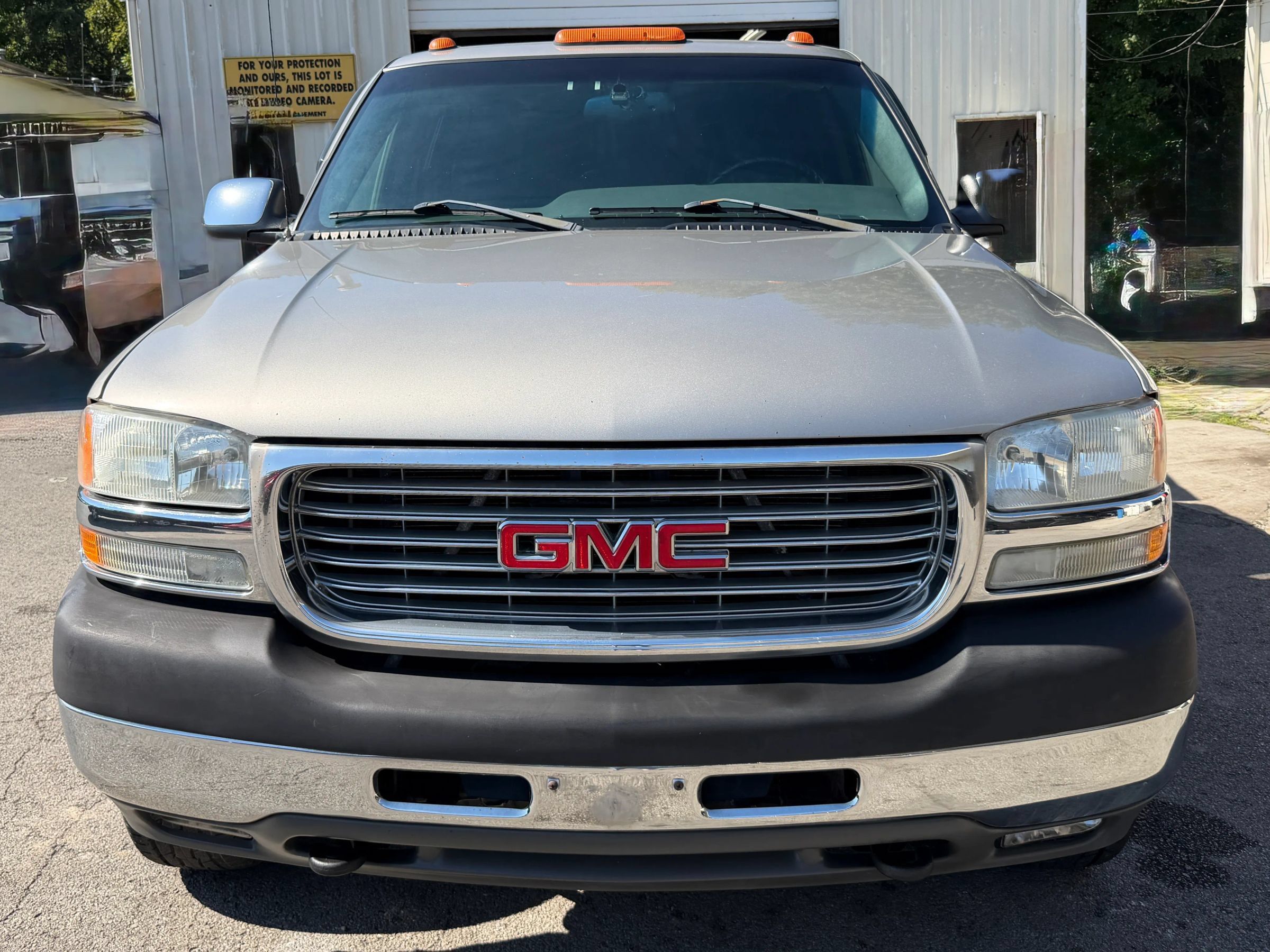 Used 2002 GMC Sierra 2500 4x4 Crew Cab HD w/ Snow Plow Prep Pkg image 3