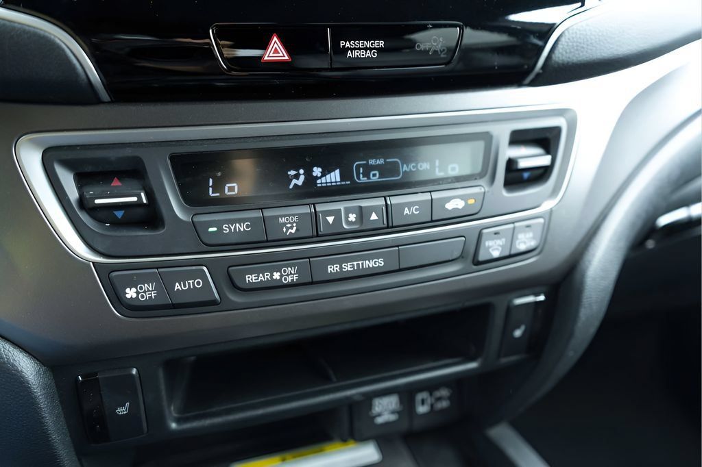 Used 2023 Honda Passport EX-L image 21