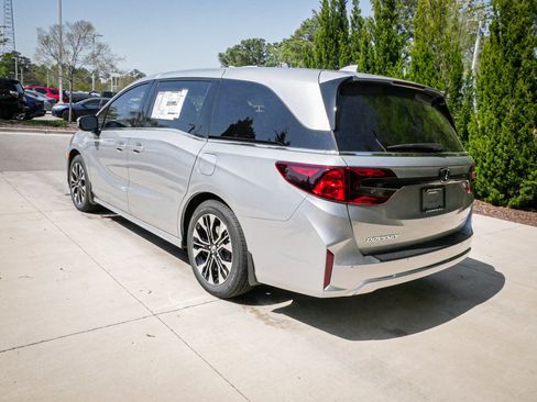 New 2026 Honda Odyssey Elite image 8